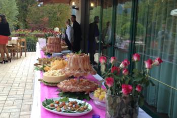 antipasti a buffet in terrazza hotel gardel 
