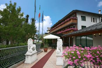 esterno hotel gardel 